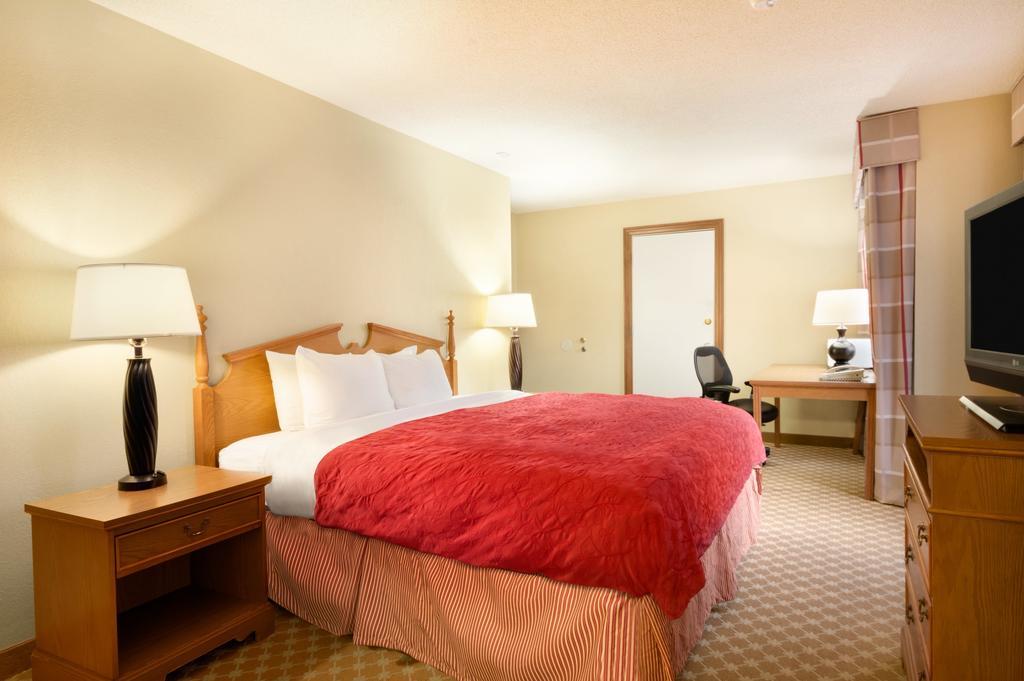 Ramada Huntsville Δωμάτιο φωτογραφία