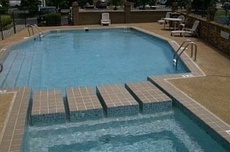 Ramada Huntsville Εξωτερικό φωτογραφία